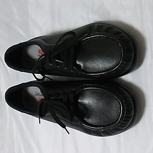 Woman size 7 1/2 W Black SAS Tripad Comfort Shoes
